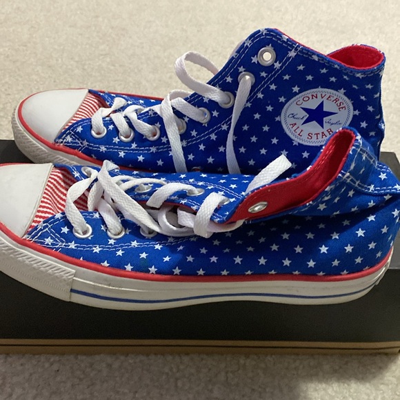 Converse - Picture 2 of 5